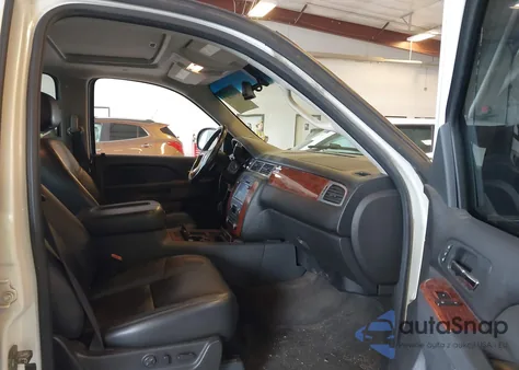 2012 Chevrolet Avalanche 1500 Ltz из США, поврежденный, VIN 3GNTKGE76CG301353